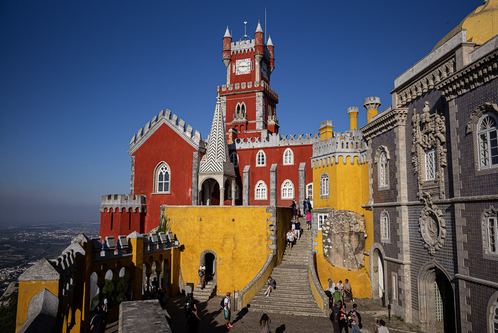 Colorful Palacio walls