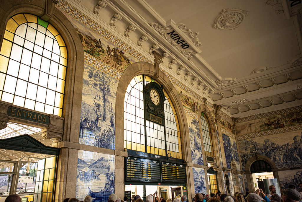 Porto railway station